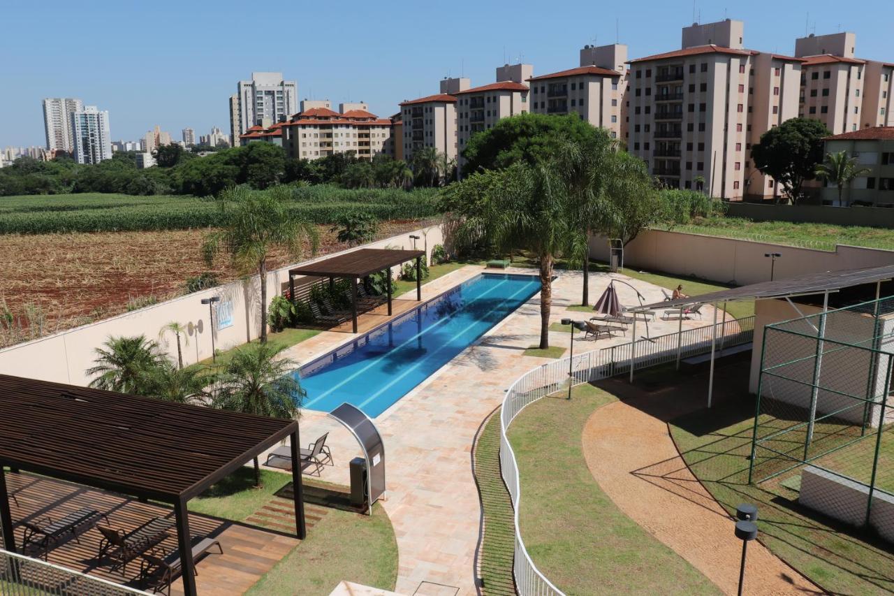 Flat Com Wifi, Piscina, Split E Estacionamento Appartement Ribeirão Preto Buitenkant foto